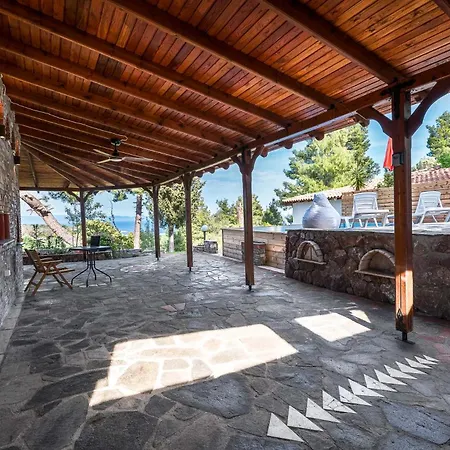 Melora Mare 2 Bedroom Private Pool * パリウリ